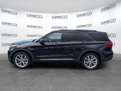Used 2023 Ford Explorer Platinum w/ Technology Package AWD/4WD image 4