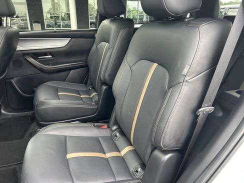 Used 2024 MAZDA CX-90 Plug-In Hybrid w/ Premium Plus image 29