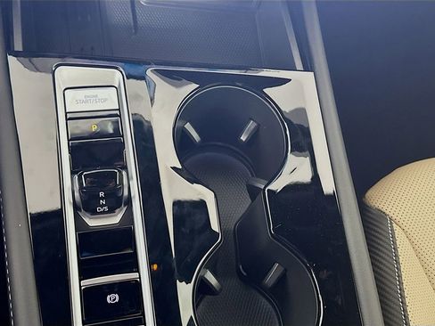New 2026 Volkswagen Atlas Cross Sport SE AWD/4WD image 16