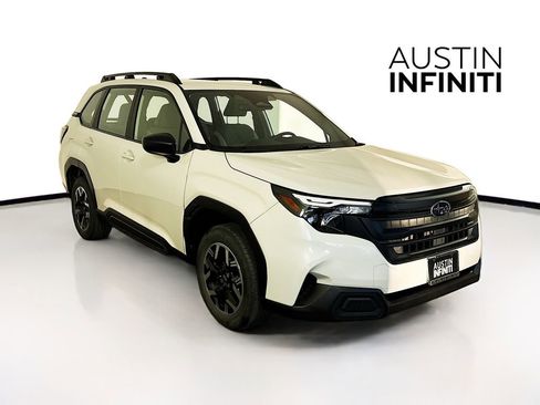 Used 2025 Subaru Forester image 1