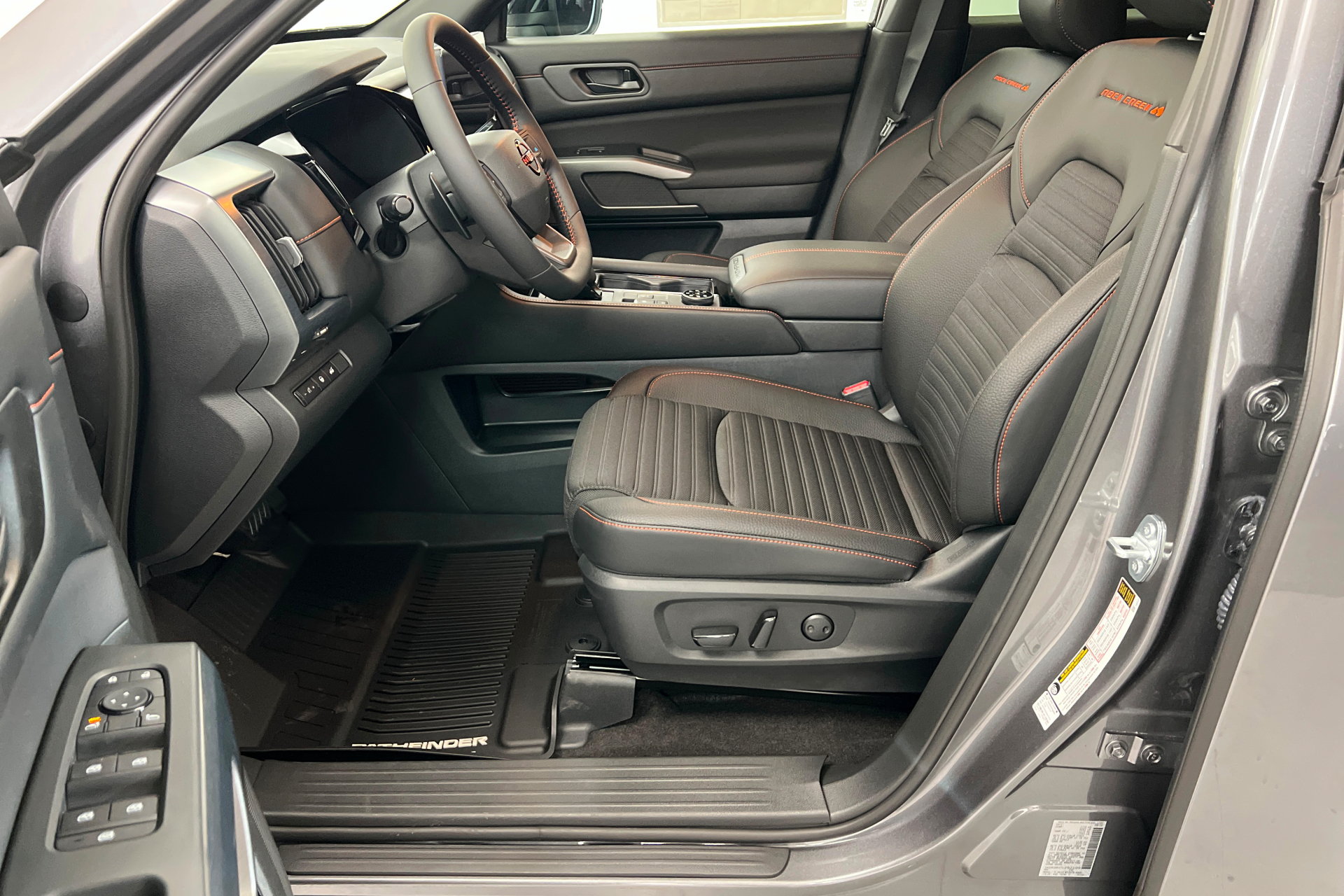 New 2026 Nissan Pathfinder Rock Creek AWD/4WD image 17