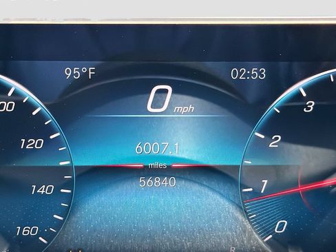 Used 2021 Mercedes-Benz GLB 250 4MATIC image 14