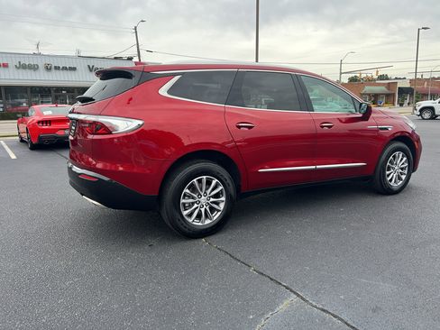 Used 2024 Buick Enclave Premium image 52