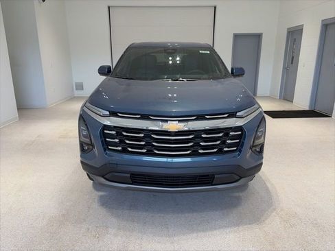 New 2026 Chevrolet Equinox LT w/ Convenience Package II image 2