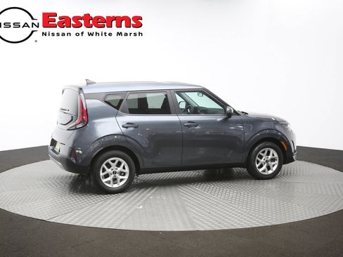 Used 2023 Kia Soul LX w/ LX Technology Package FWD image 40