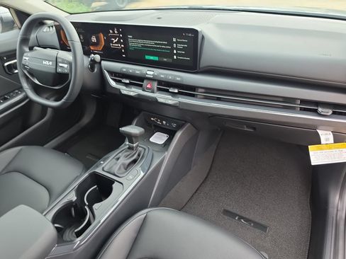 New 2026 Kia K4 EX FWD image 11