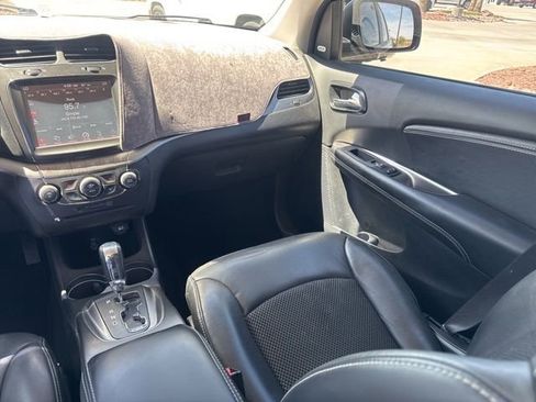 Used 2020 Dodge Journey Crossroad w/ Rear Seat Video Group I FWD image 16
