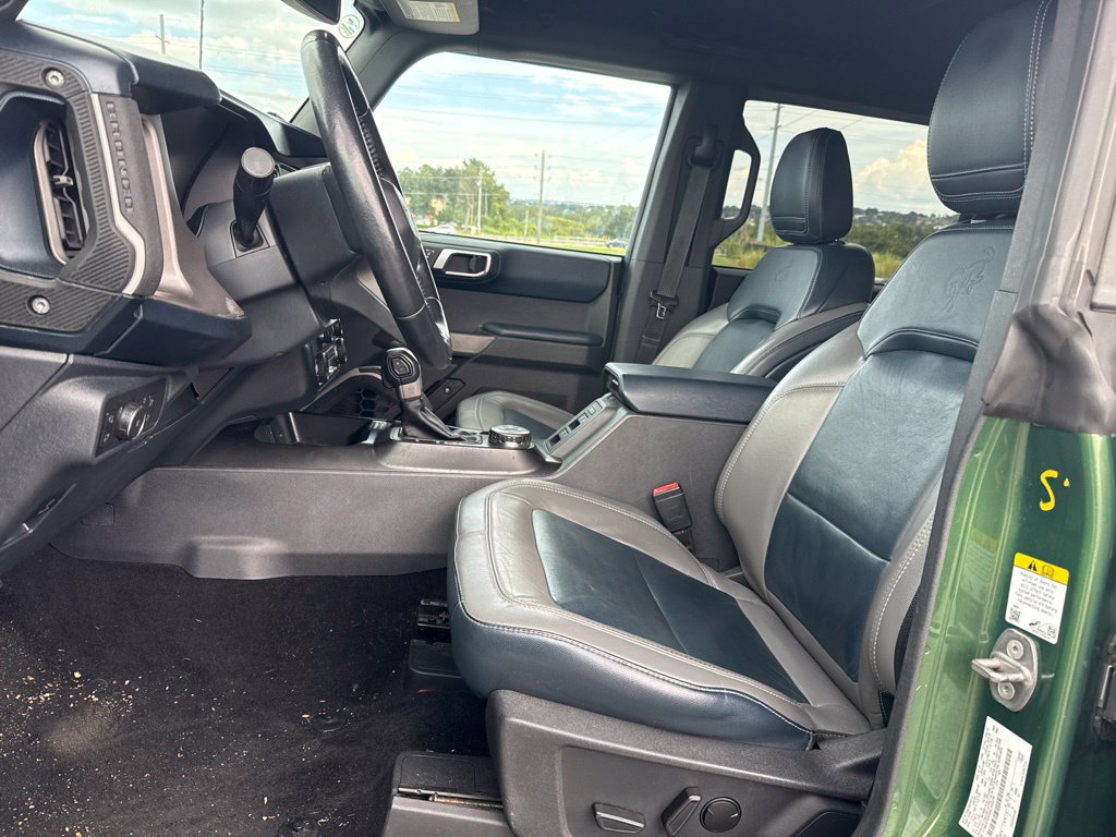 Used 2022 Ford Bronco Outer Banks w/ Sasquatch Package AWD/4WD image 6