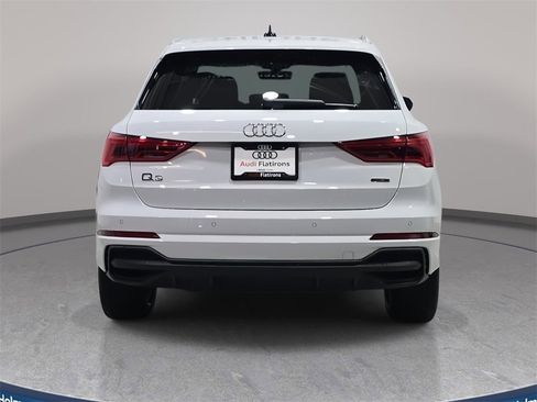 Certified 2025 Audi Q3 2.0T Premium Plus w/ Premium Plus Package image 7