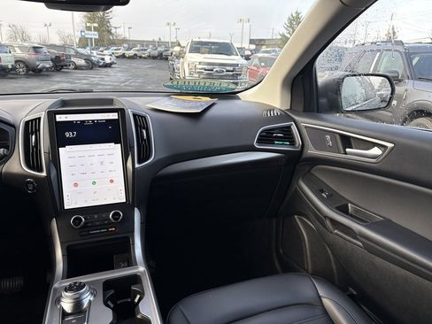 Certified 2024 Ford Edge SEL image 23