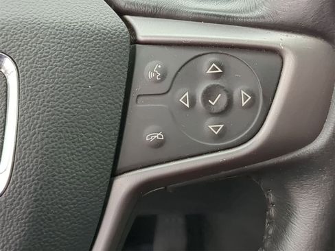 Used 2017 GMC Acadia SLT image 31