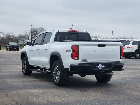 Used 2024 Chevrolet Colorado Z71 w/ Z71 Convenience Package 2 image 6