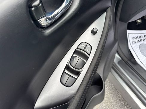 Used 2023 Nissan Leaf S image 22