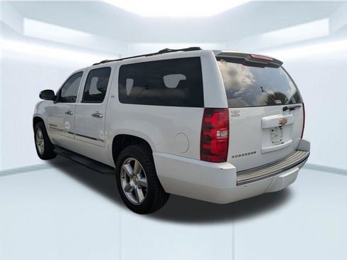 Used 2013 Chevrolet Suburban LTZ image 2