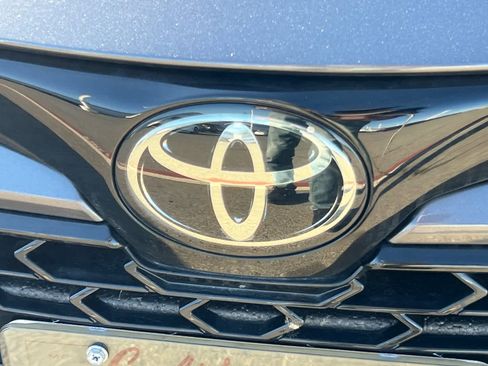 Used 2025 Toyota Corolla SE image 10