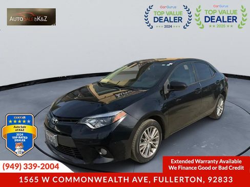 Used 2015 Toyota Corolla LE FWD image 2