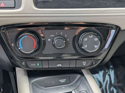 Used 2022 Honda HR-V LX image 23