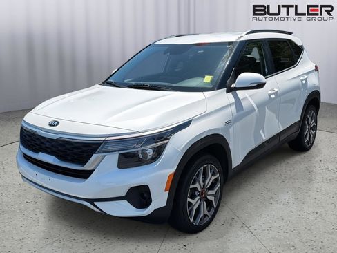 Used 2021 Kia Seltos S AWD/4WD image 1