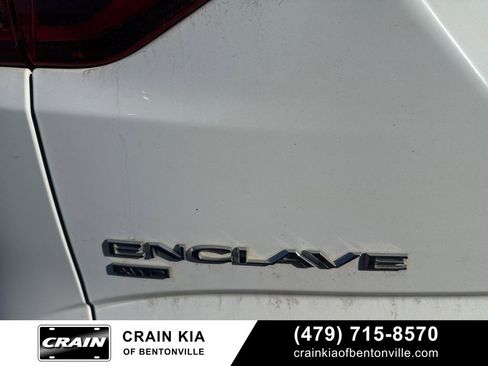Used 2020 Buick Enclave Essence image 13