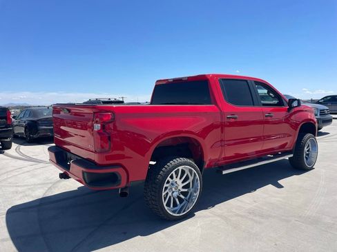 Used 2021 Chevrolet Silverado 1500 Custom image 2
