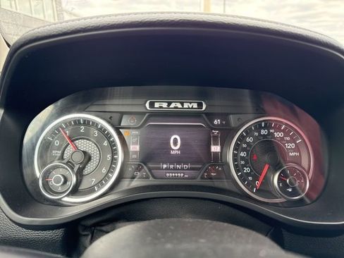 Used 2022 RAM 1500 Laramie AWD/4WD image 16