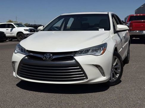 Used 2017 Toyota Camry XLE w/ Advanced Technology Package image 3