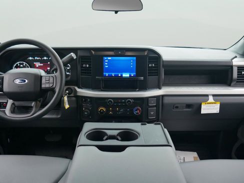 New 2026 Ford F550 4x4 Crew Cab image 37