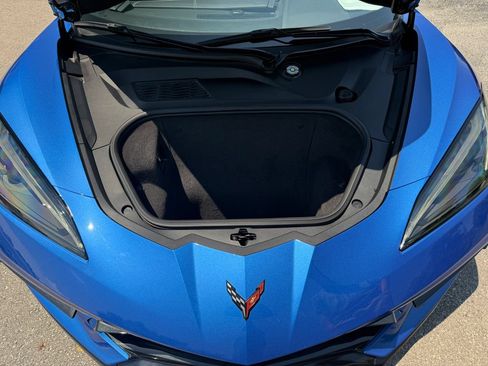 Used 2022 Chevrolet Corvette Stingray Coupe w/ 1LT RWD image 13