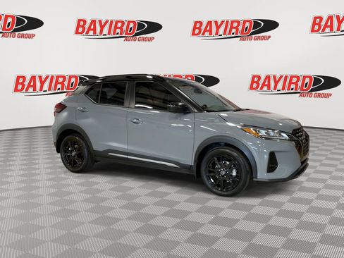 Used 2024 Nissan Kicks SR w/ SR Premium Package FWD image 2