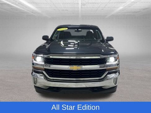 Used 2018 Chevrolet Silverado 1500 LT w/ All Star Edition AWD/4WD image 2