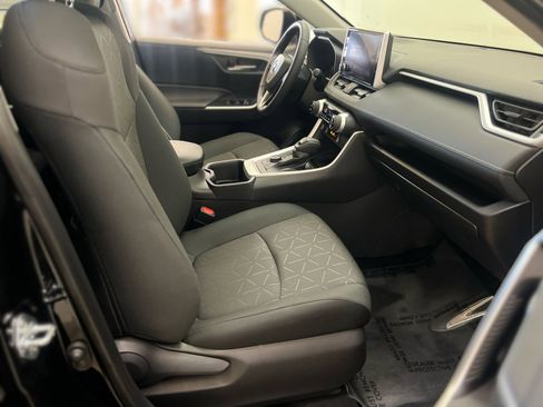 Used 2024 Toyota RAV4 XLE w/ Convenience Package AWD/4WD image 26