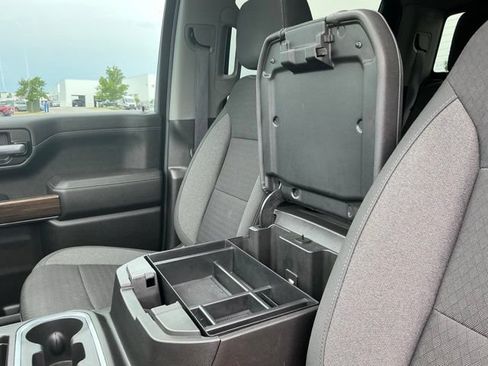 Used 2021 Chevrolet Silverado 1500 LT Trail Boss w/ Convenience Package II AWD/4WD image 34