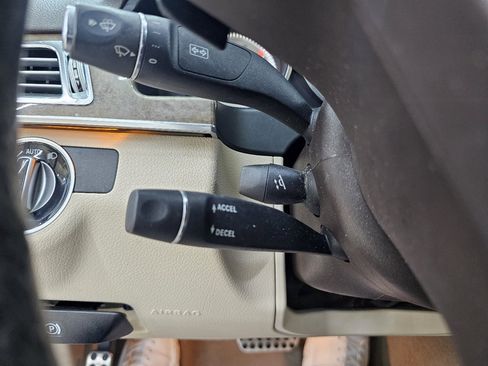 Used 2016 Mercedes-Benz E 350 Sedan image 39