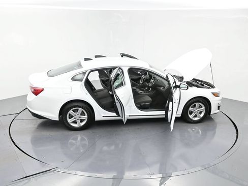 Used 2025 Chevrolet Malibu LS FWD image 25