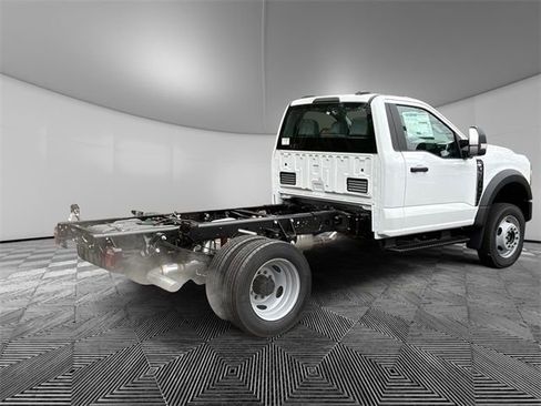 New 2026 Ford F550 XL w/ XL Chrome Package image 5