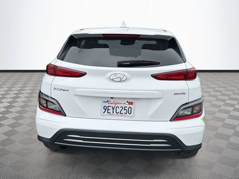 Used 2023 Hyundai Kona SE FWD image 6