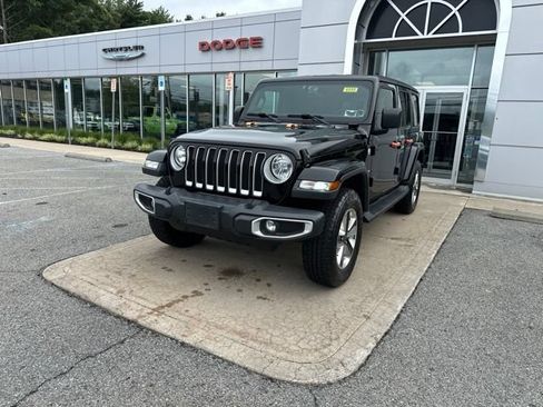 Certified 2019 Jeep Wrangler Unlimited Sahara w/ Cold Weather Group AWD/4WD image 2
