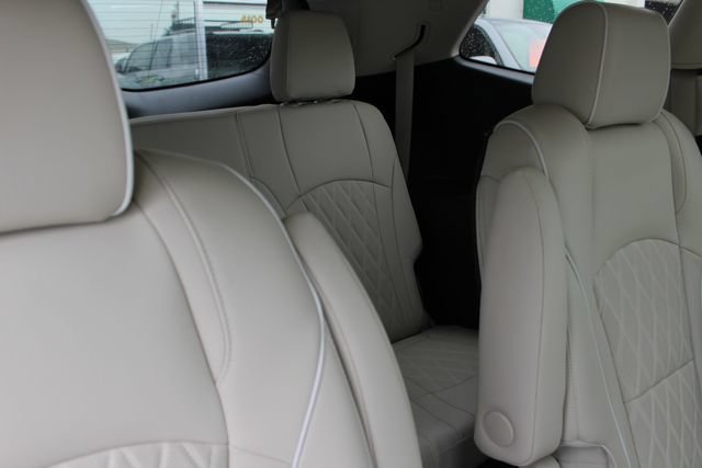 Used 2024 Buick Enclave Avenir w/ Avenir Technology Package AWD/4WD image 10