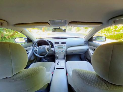 Used 2008 Toyota Camry LE FWD image 13