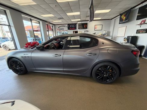 Used 2022 Maserati Ghibli Modena RWD image 12