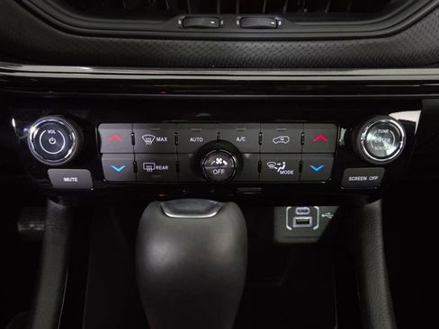 New 2026 Jeep Compass Limited image 23