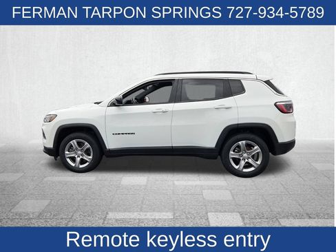 Used 2024 Jeep Compass Latitude AWD/4WD image 8