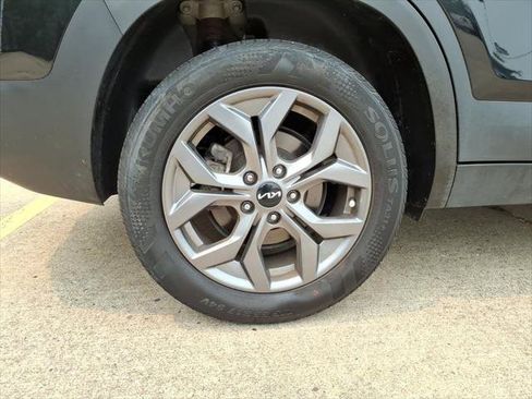 Used 2024 Kia Seltos S AWD/4WD image 8