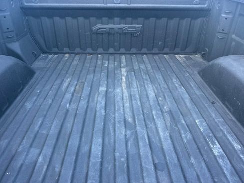 Used 2024 GMC Sierra 1500 AT4 w/ Technology Package AWD/4WD image 17