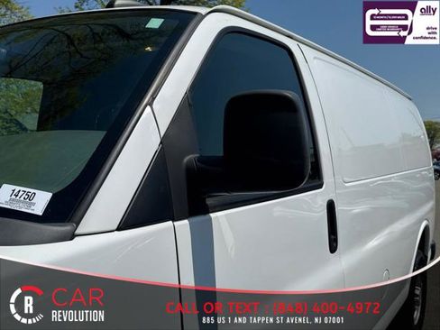 Used 2020 Chevrolet Express 2500 w/ Driver Convenience Package RWD image 31