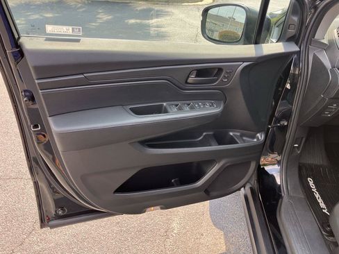 Used 2023 Honda Odyssey EX-L image 14