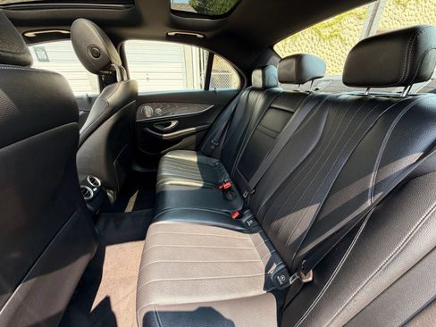 Used 2021 Mercedes-Benz E 350 4MATIC Sedan image 19