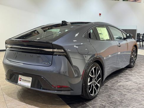 New 2026 Toyota Prius Plug-In Hybrid FWD image 8