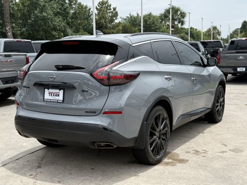 Used 2024 Nissan Murano SV w/ SV Midnight Edition Package FWD image 5