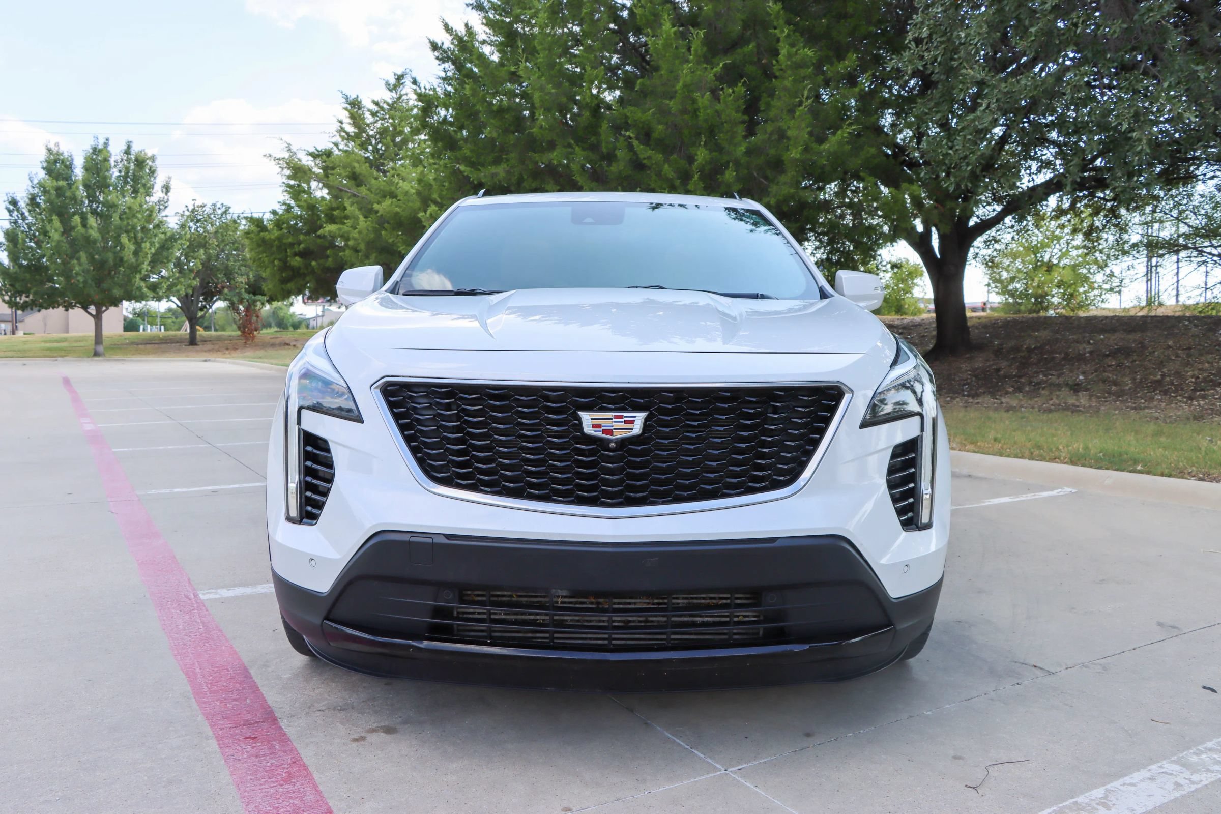 Used 2023 Cadillac XT4 Sport FWD image 2